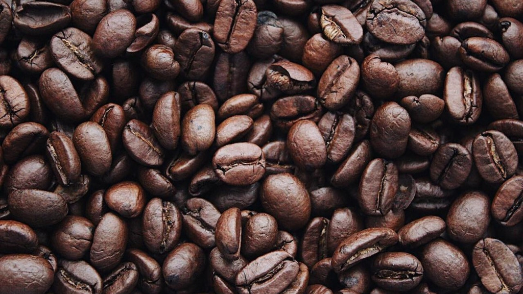 Est-ce que le café favorise l’ostéoporose ?